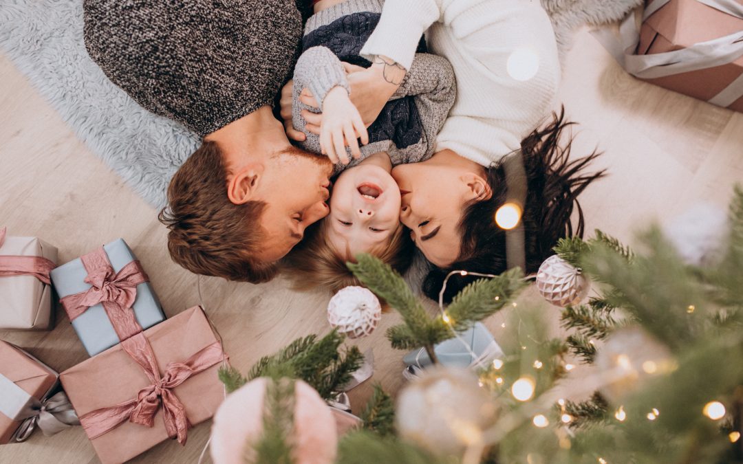 Wenn Weihnachten zur emotionalen Bühne wird: Narzissmus in Familien erkennen und sich schützen